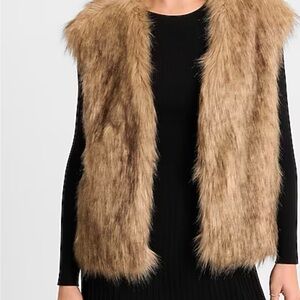 Sebby Collection Faux Fur and Knitted Vest